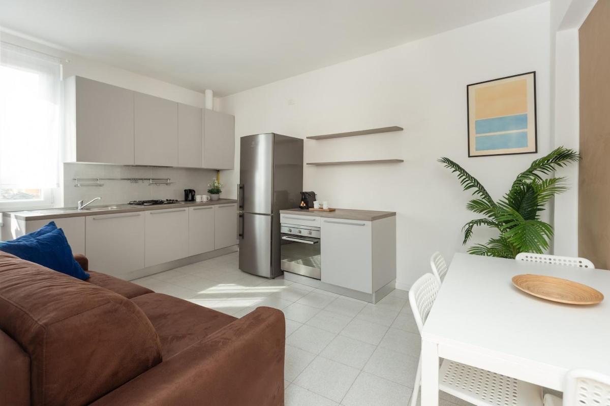 8th Floor - View Apartment