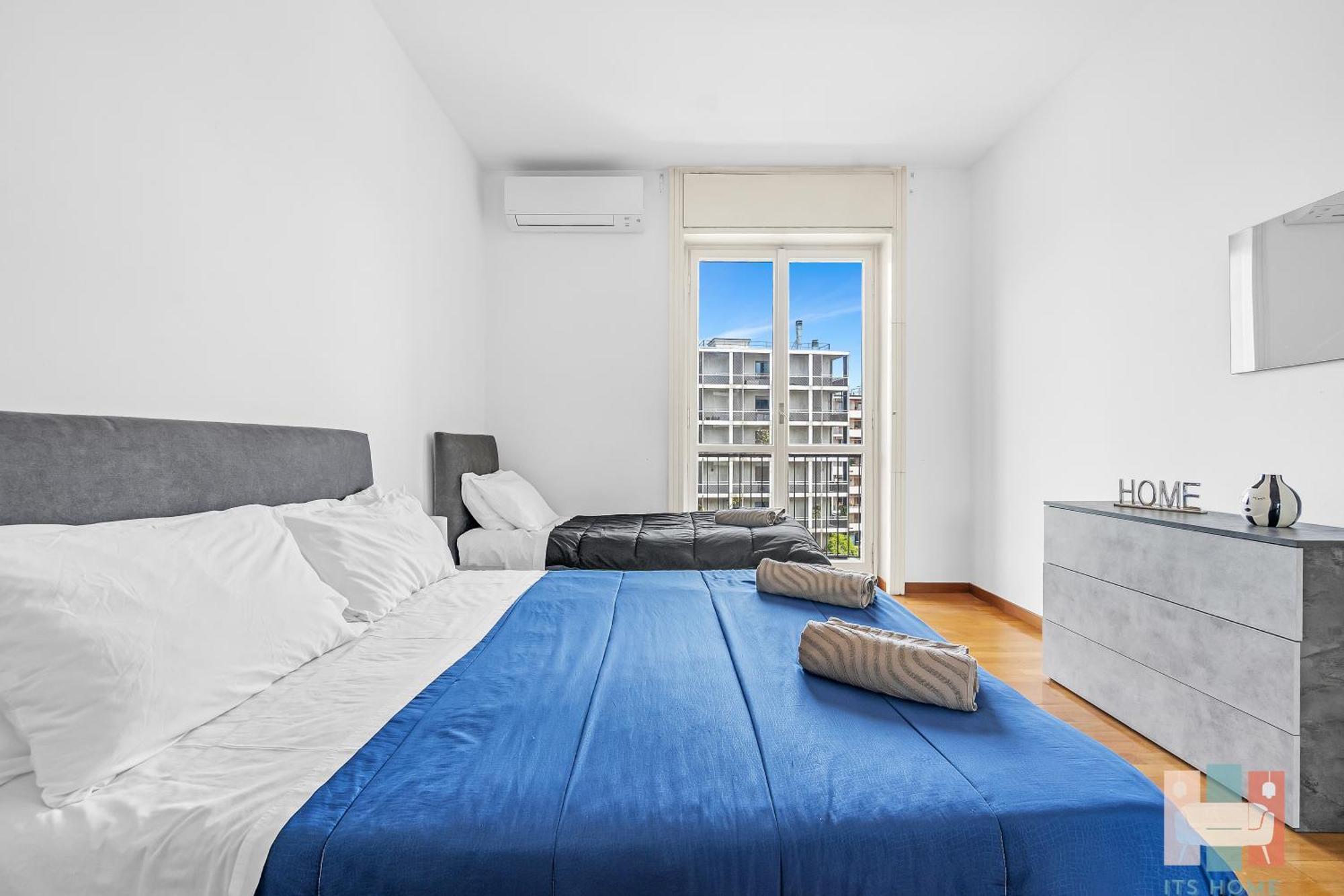 Ca17 -centrale-duomo -central Maxi - *