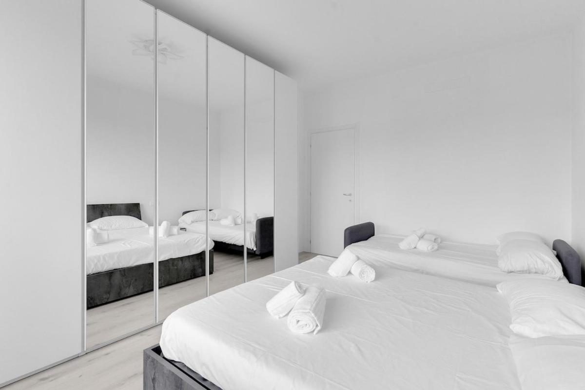 Metro M2 Famagosta-appartamento X5-self Check-in Appartamento