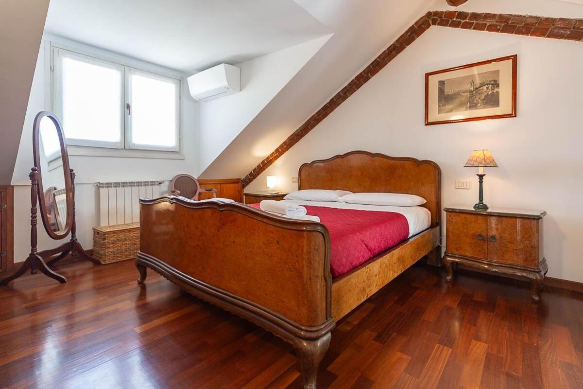 Apartment Station 10 Min Private Terrace Skyview 6 Pax Milan