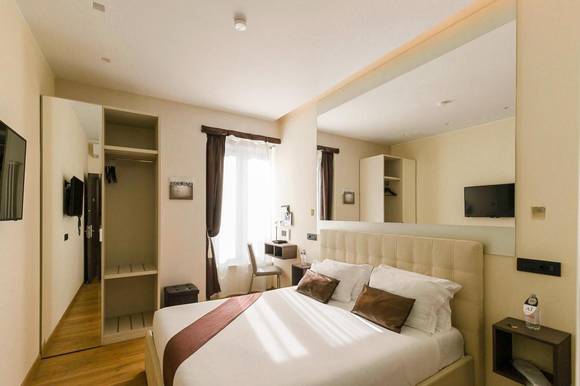 Guest house Aiello - San Babila Milan