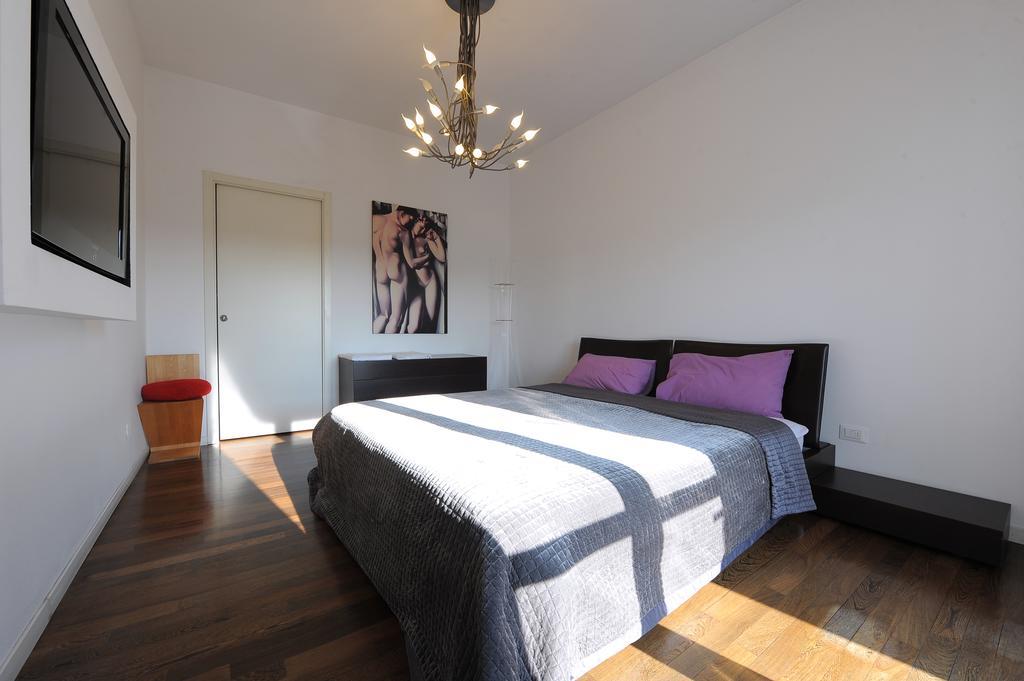 Piazza Napoli Penthouse Appartamento Milano