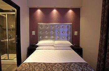 Hotel Five