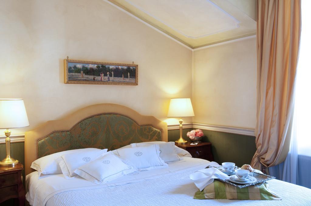 Hotel Petit Palais De Charme 4*