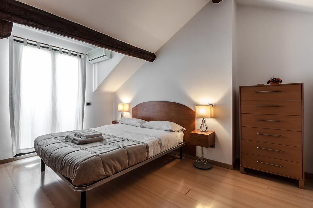 Milanrentals - Palazzi Lejlighed