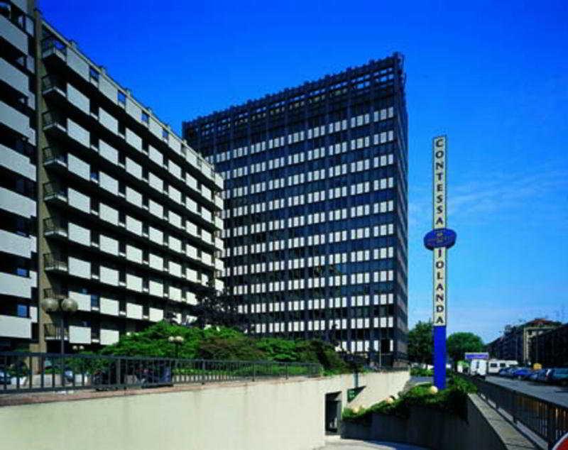 Aparthotel & Contessa Jolanda Milan
