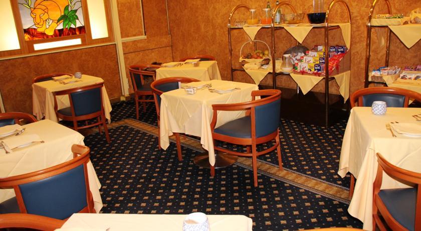 Mentana, By R Collection 4* Mailand