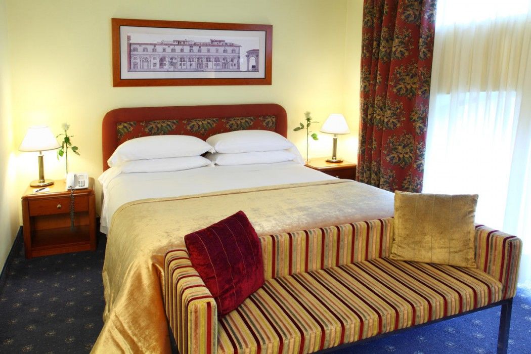 Hotell Starhotels Business Palace 4*