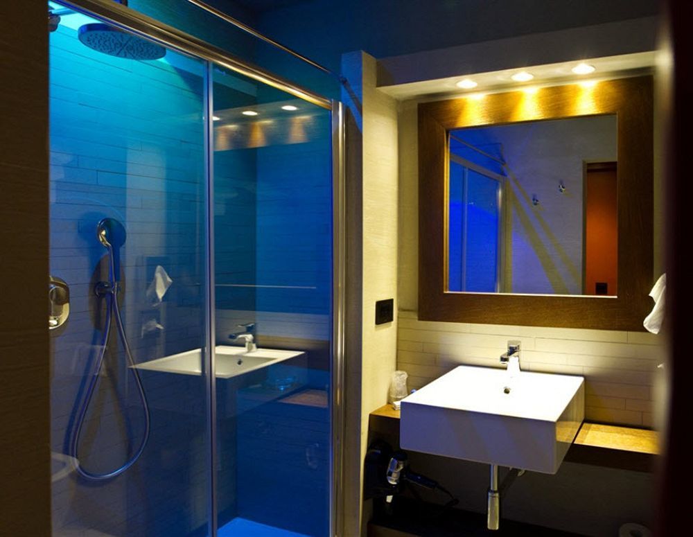 Mentana, By R Collection Hotel
