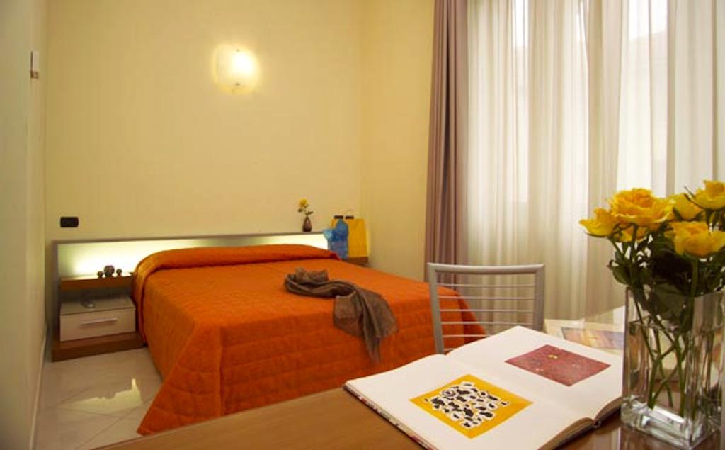 Del Corso 3* Milano