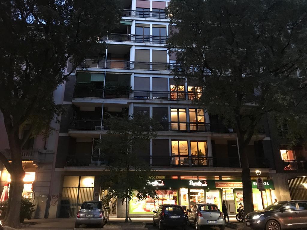 Piazza Napoli Penthouse Appartamento Milano
