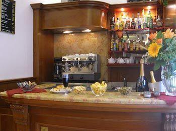 Mondial Hotel