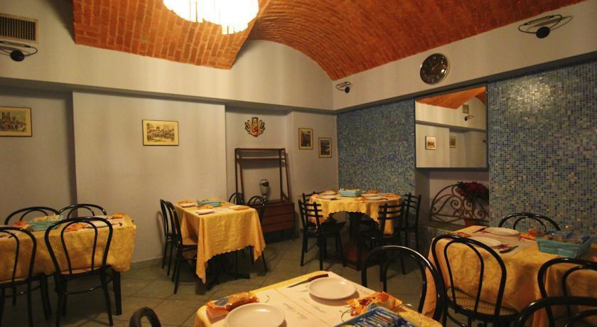 Hotel The Best 2*