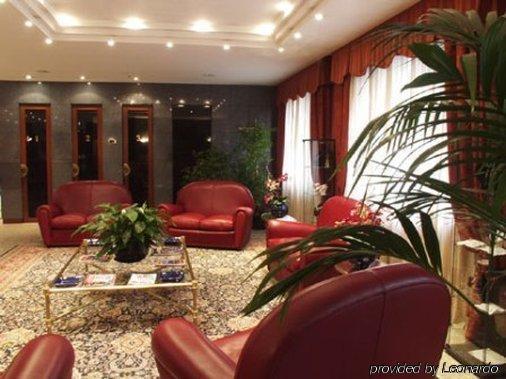 Crivi's Hotel
