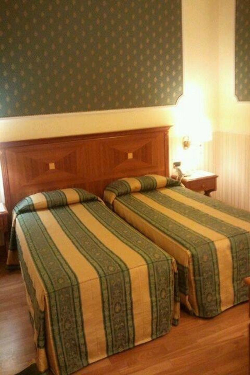 Andreola Central 4* Milano
