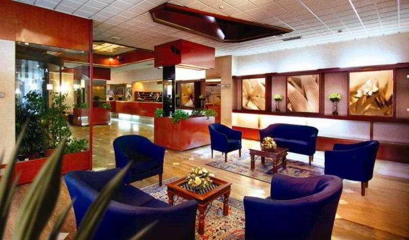 Aparthotel & Contessa Jolanda Milan