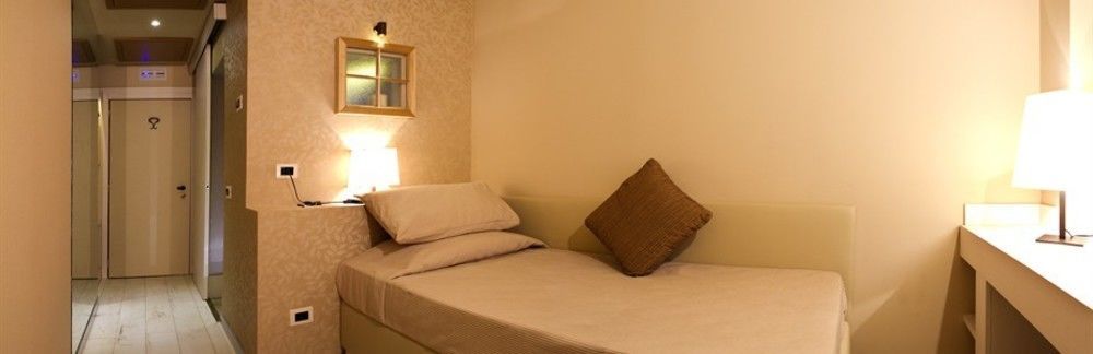 Mentana, By R Collection Hotel Mailand