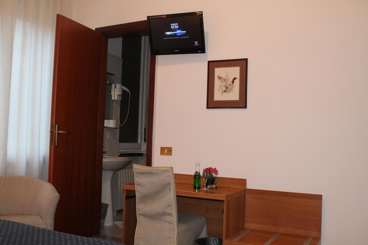 La Pace 2* Milan