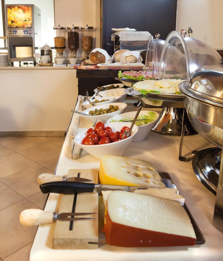 Del Corso 3* Milano