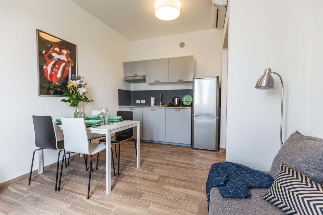 Apartment Certosa Colorful Mini Flats *
