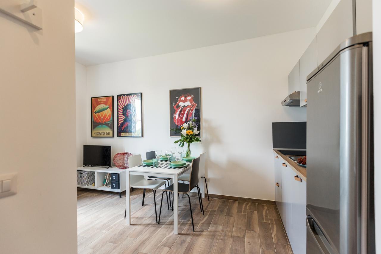 Certosa Colorful Mini Flats Apartment Milan