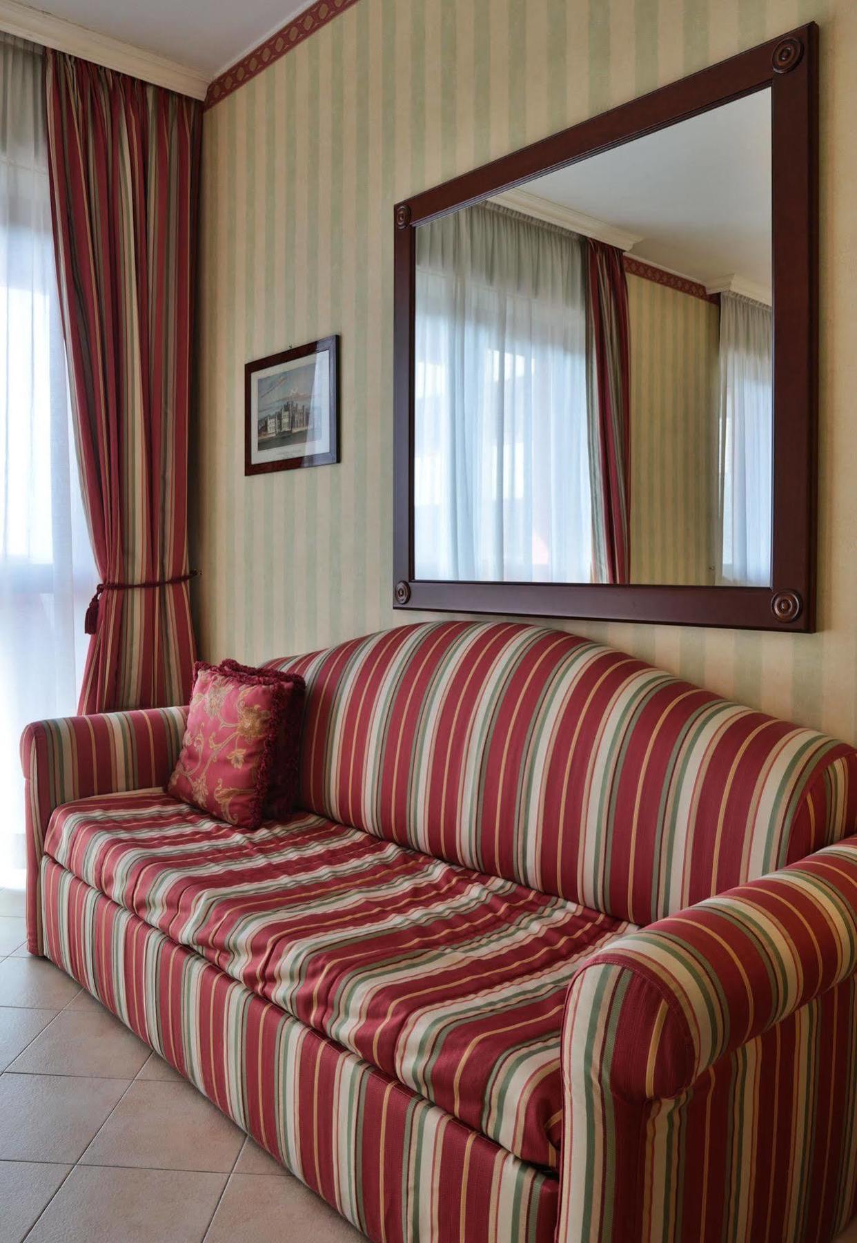 Aparthotel & Contessa Jolanda 4*