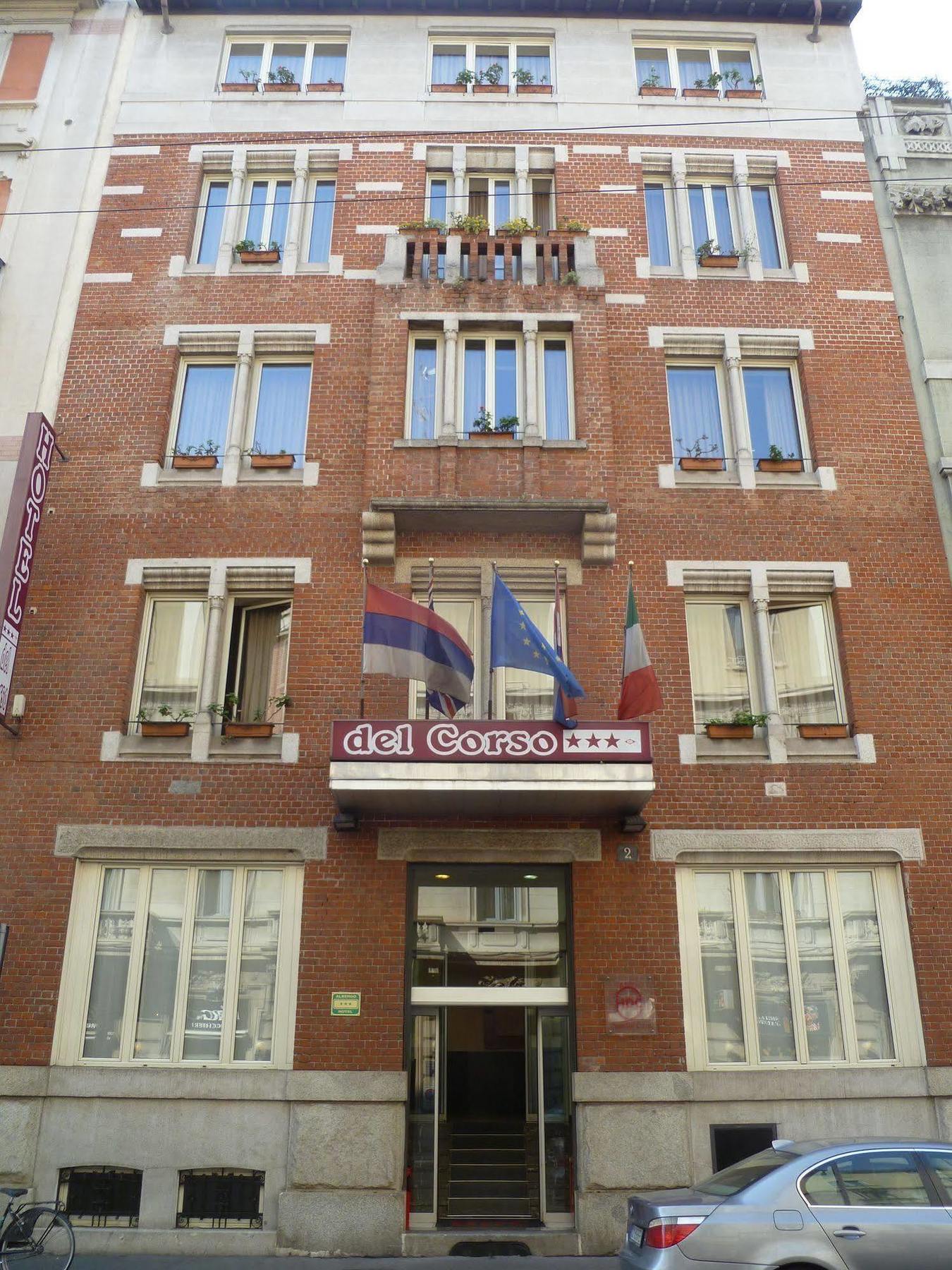 Del Corso 3* Milano