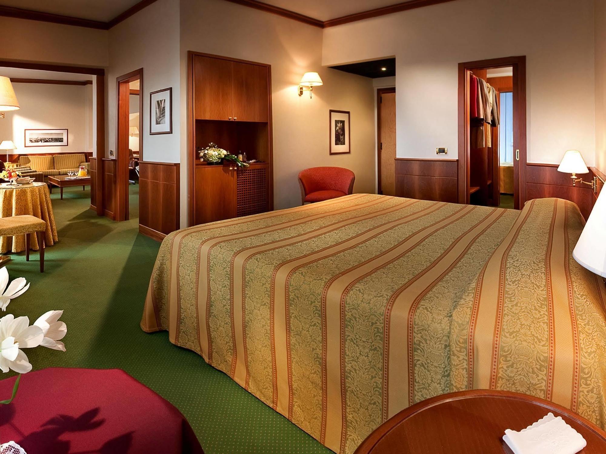 Cavour Hotel