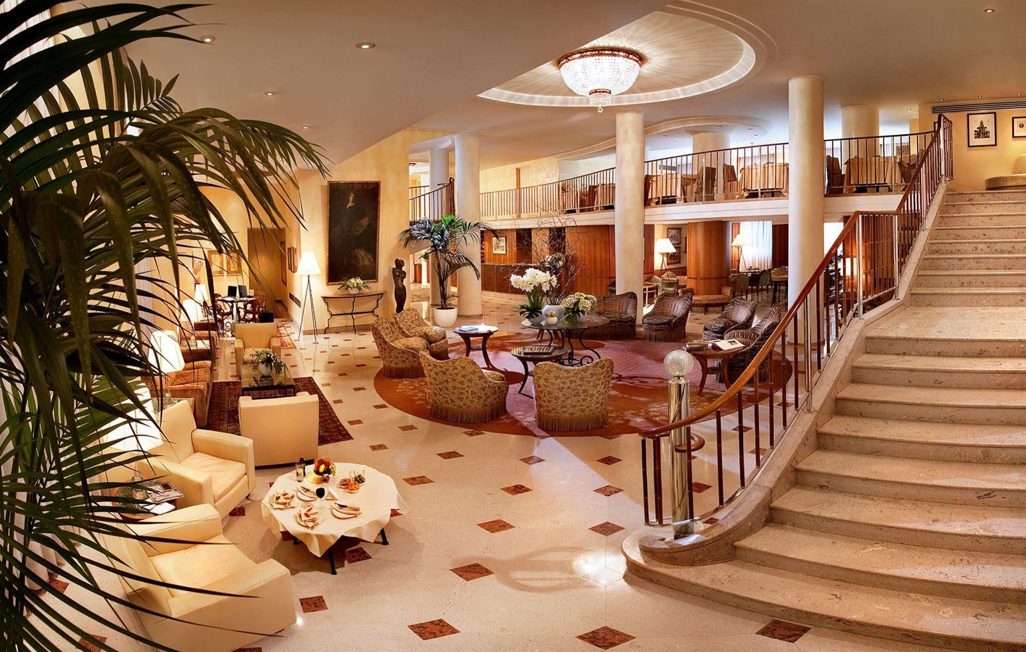 Cavour Hotel