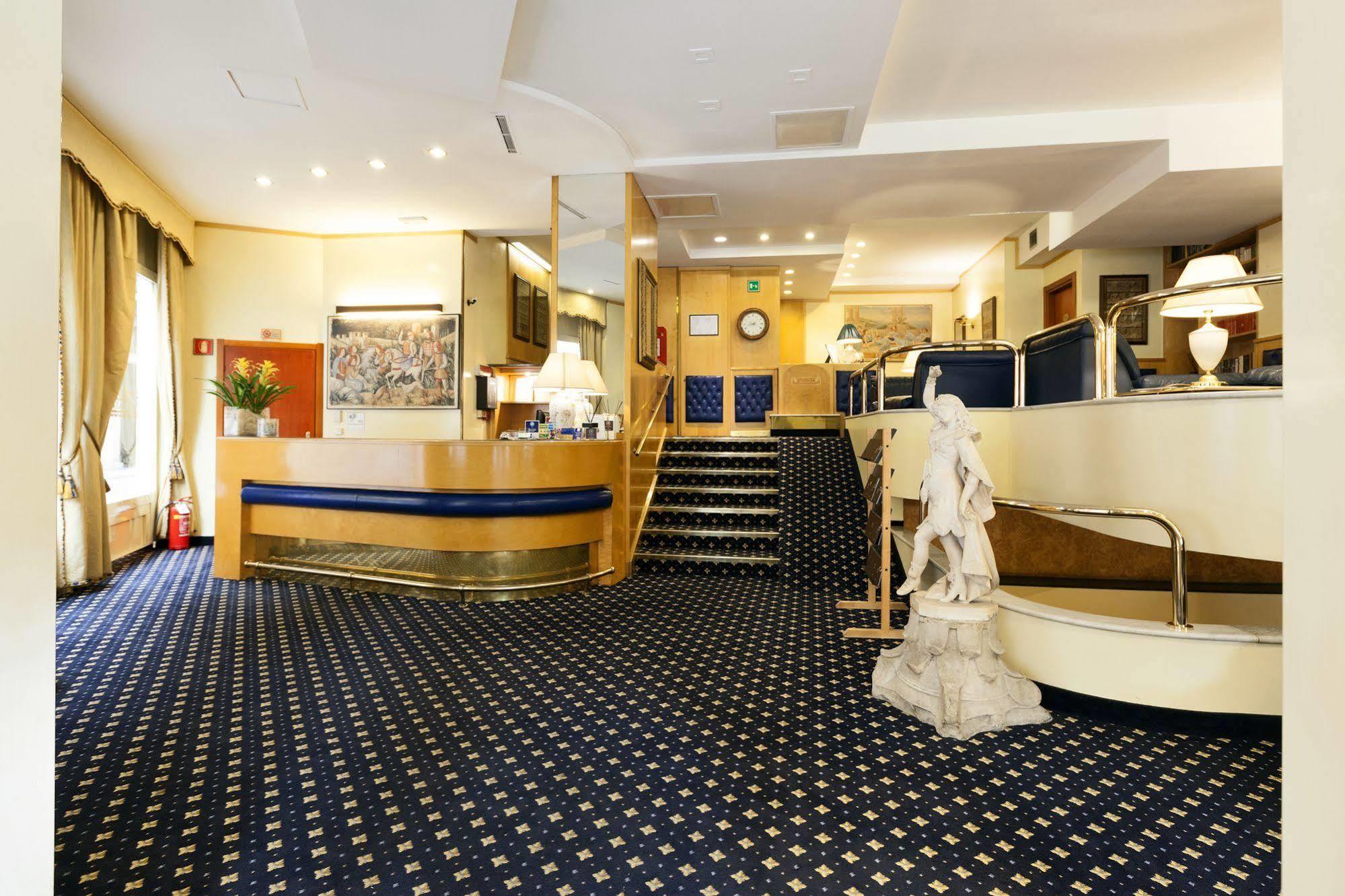 Hotel Mentana, By R Collection 4*
