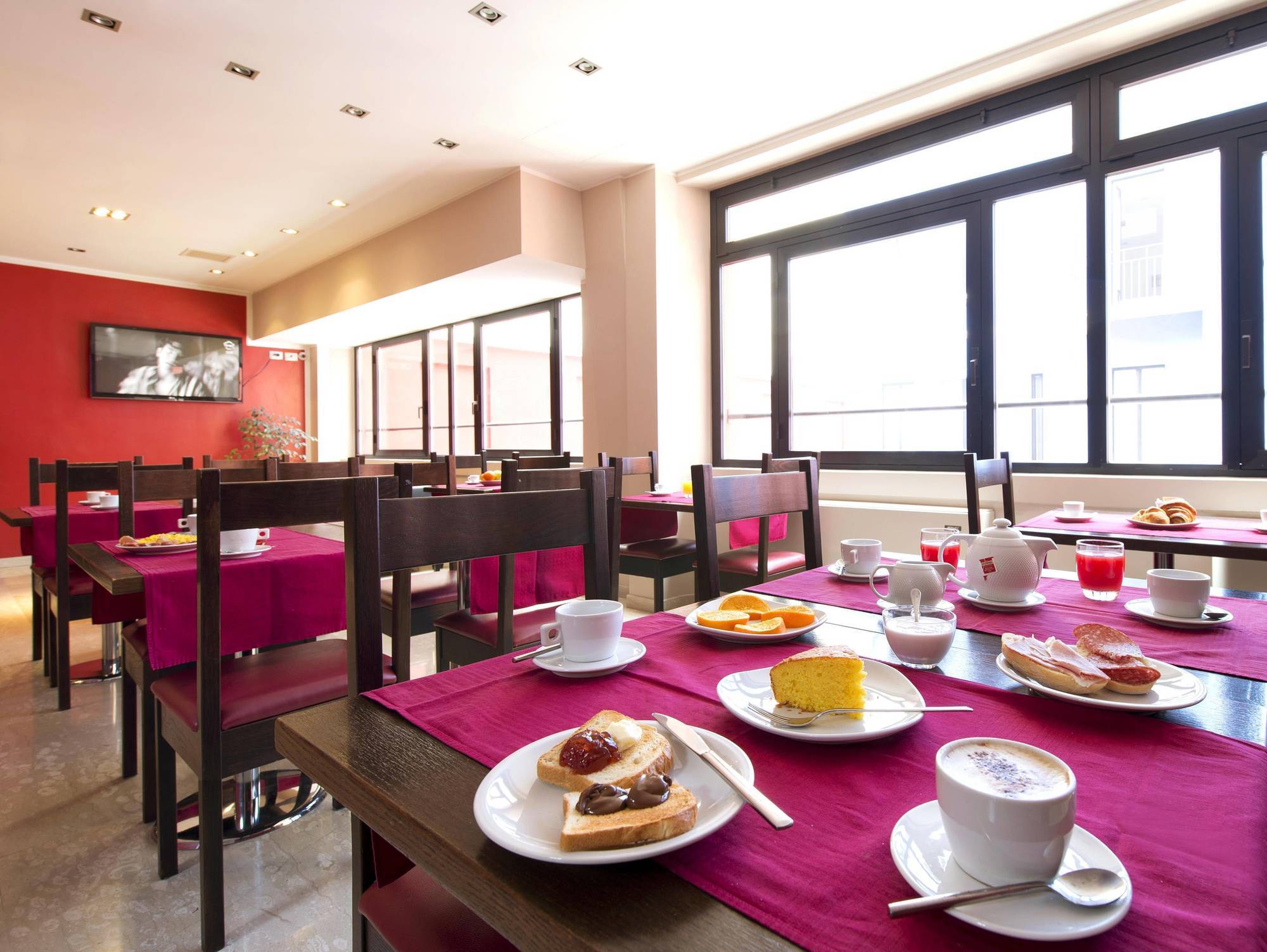 Hotel Oasi Village Mailand