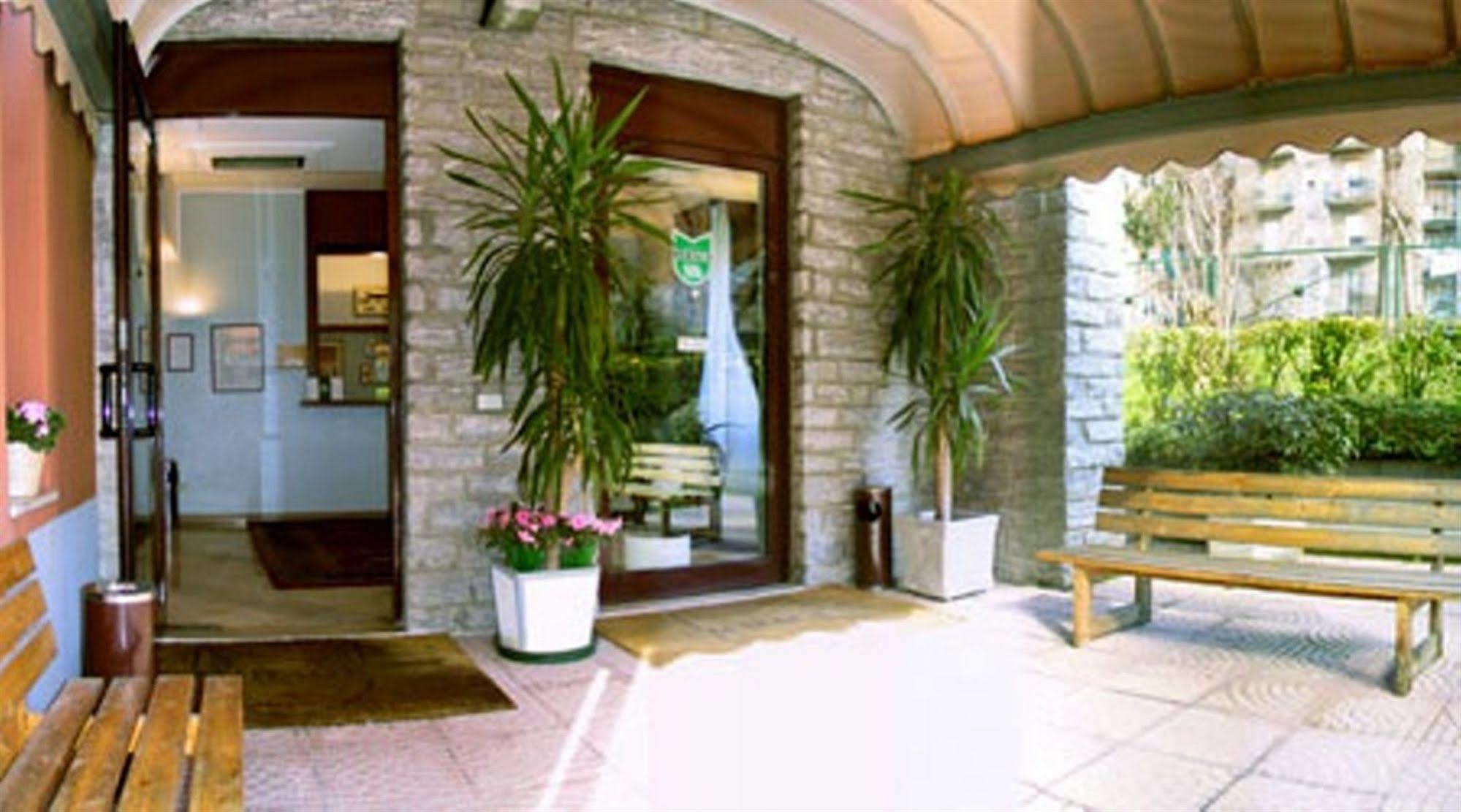 Aparthotel Ih Argonne Park