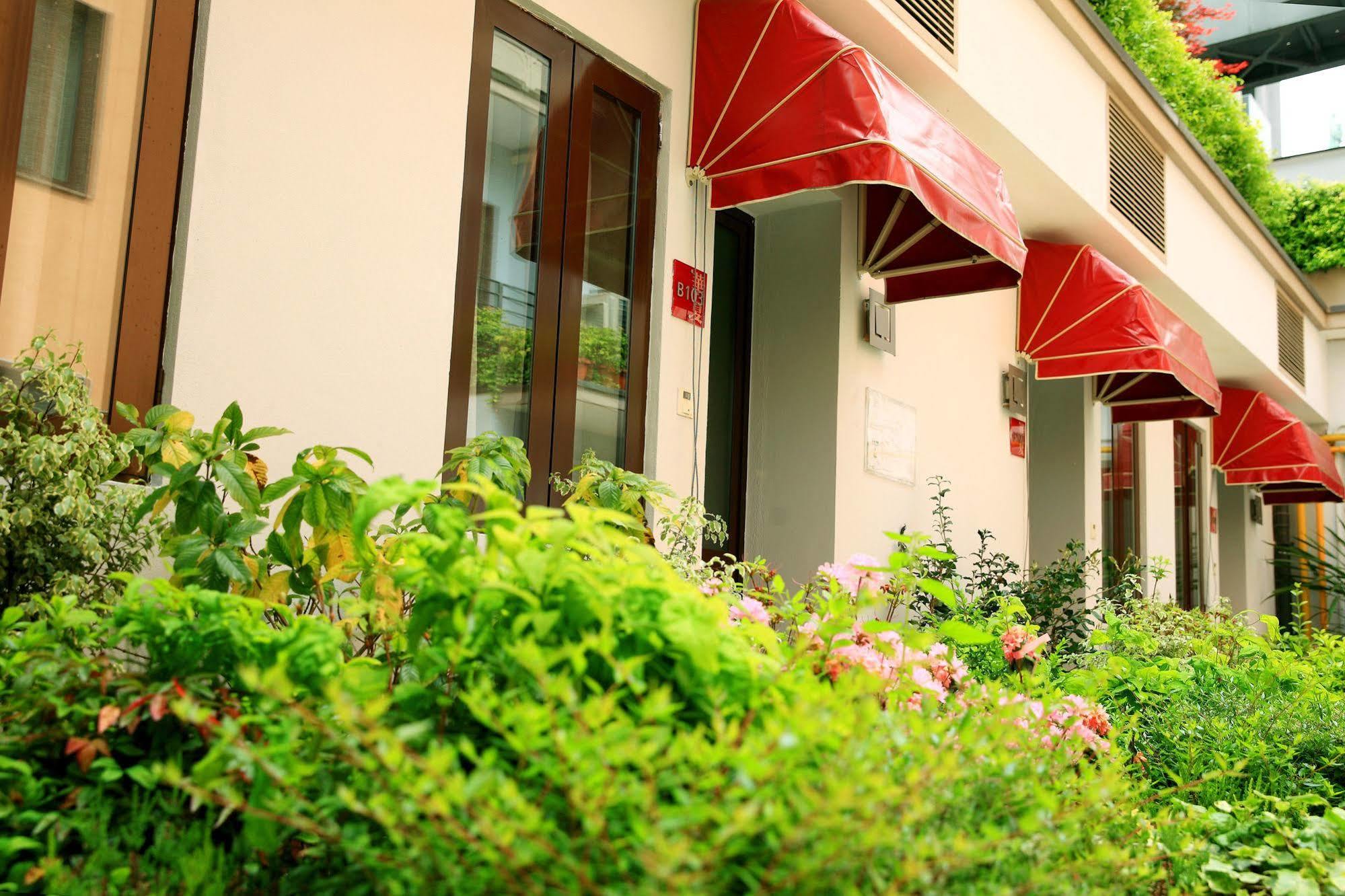 Huaxia 4* Milano