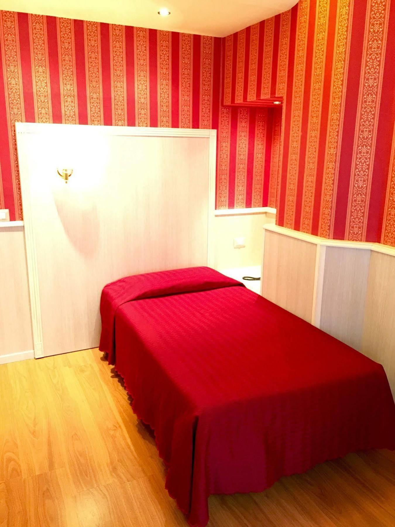 Garda Hotell 3*