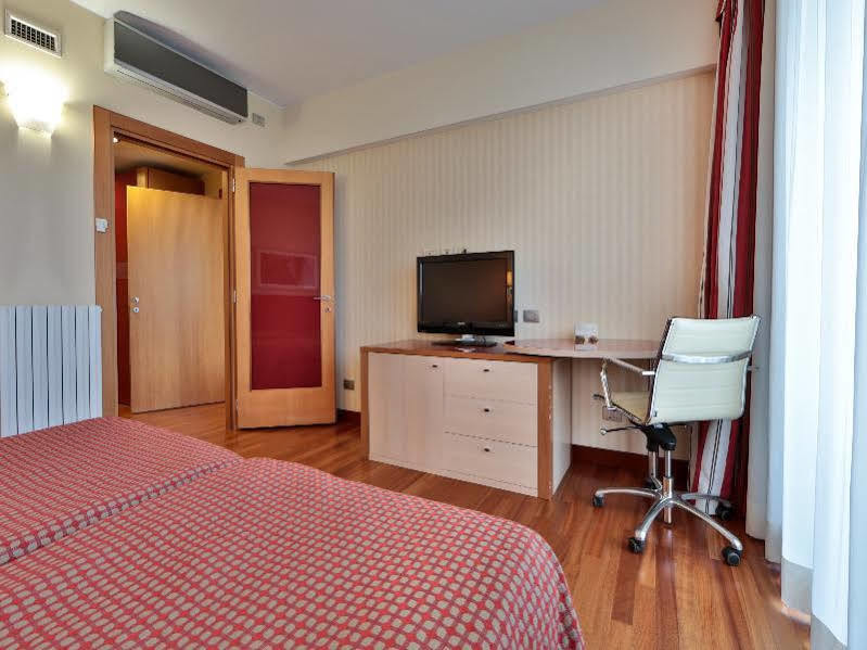Unaway & Quark Due 4* Milano