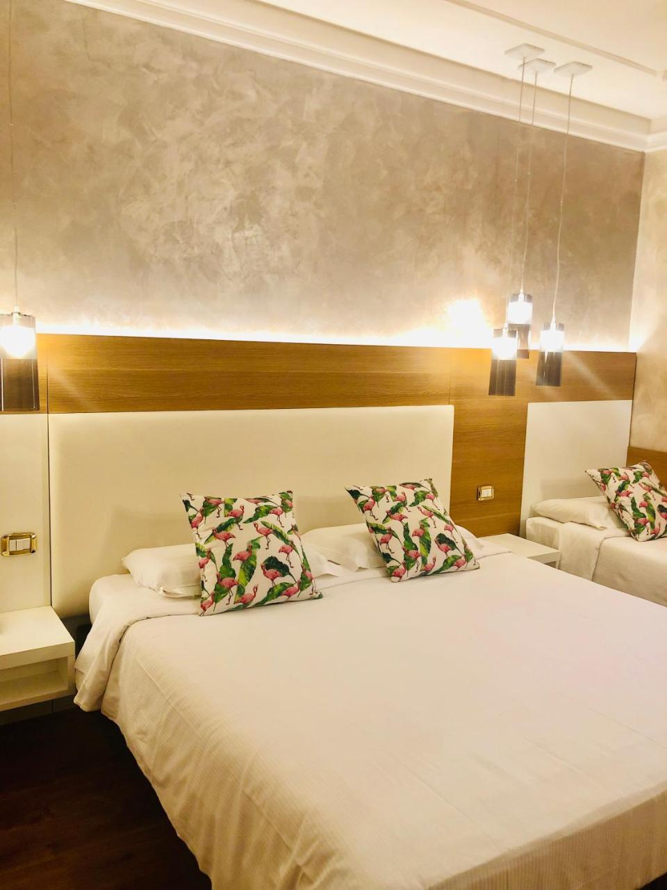 Hotel Mythos Milaan