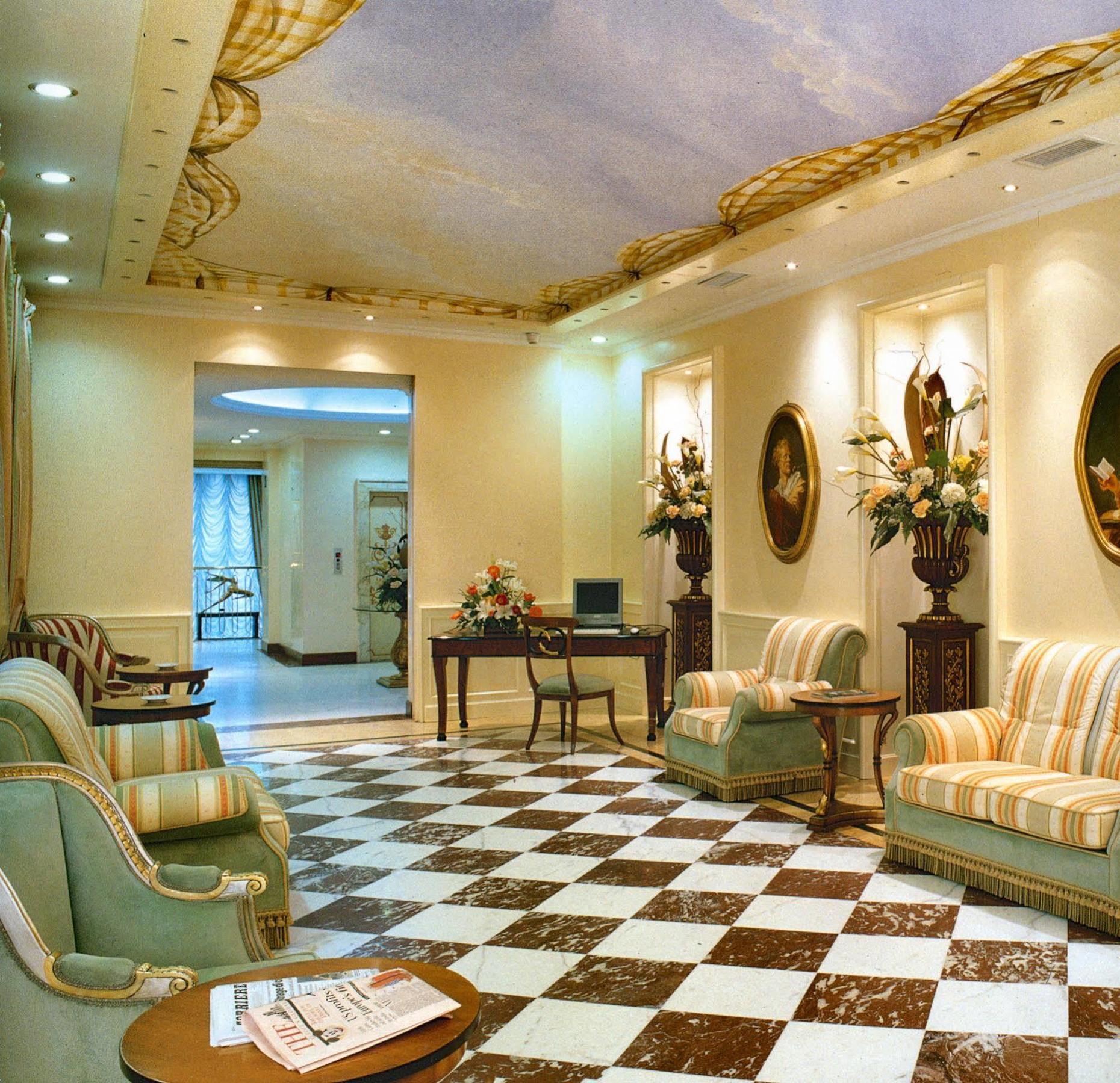 Andreola Central Hotell 4*
