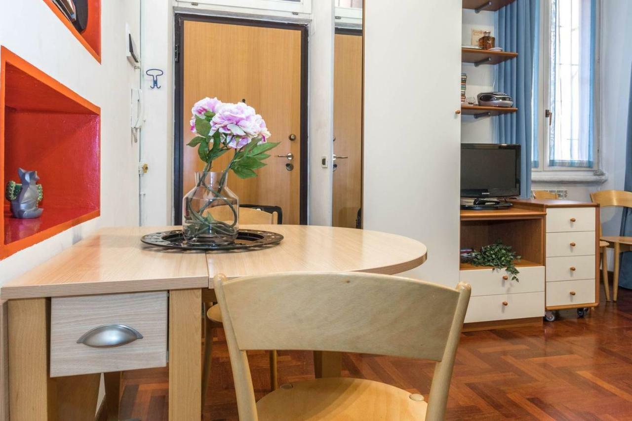 Altido Colorful For 2 Close To Sforzesco Castle Apartment