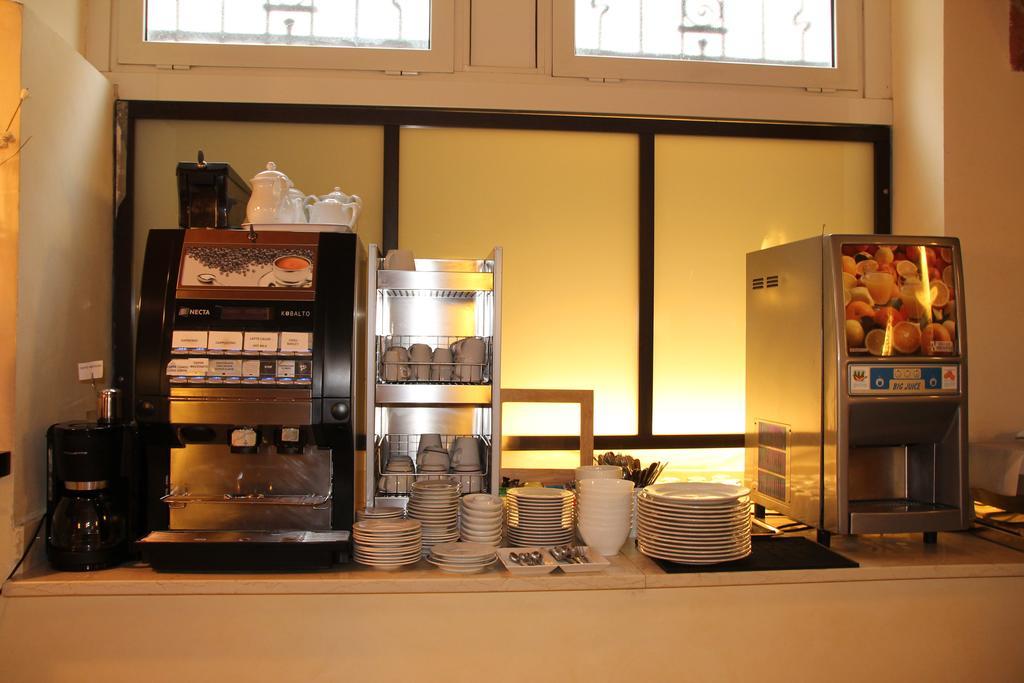 Del Corso 3* Milano