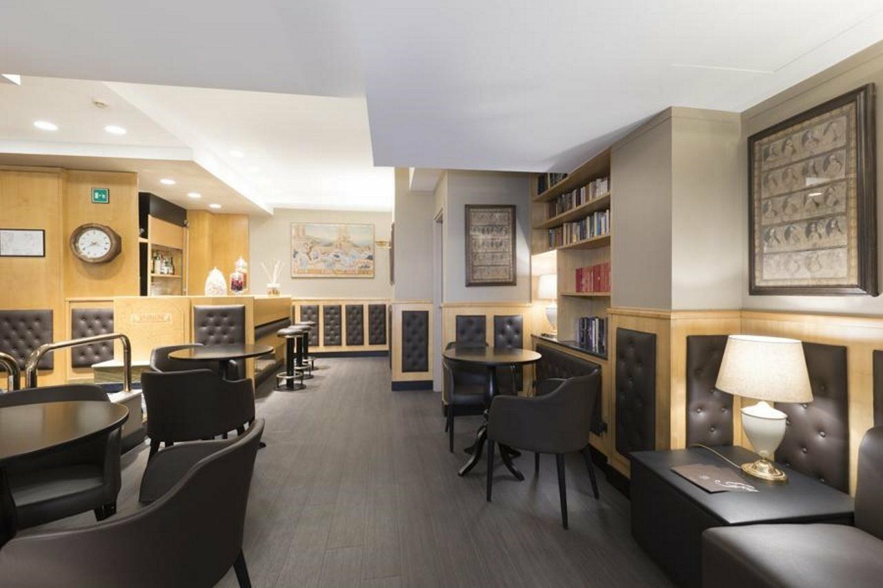 Mentana, By R Collection Hotel 4*