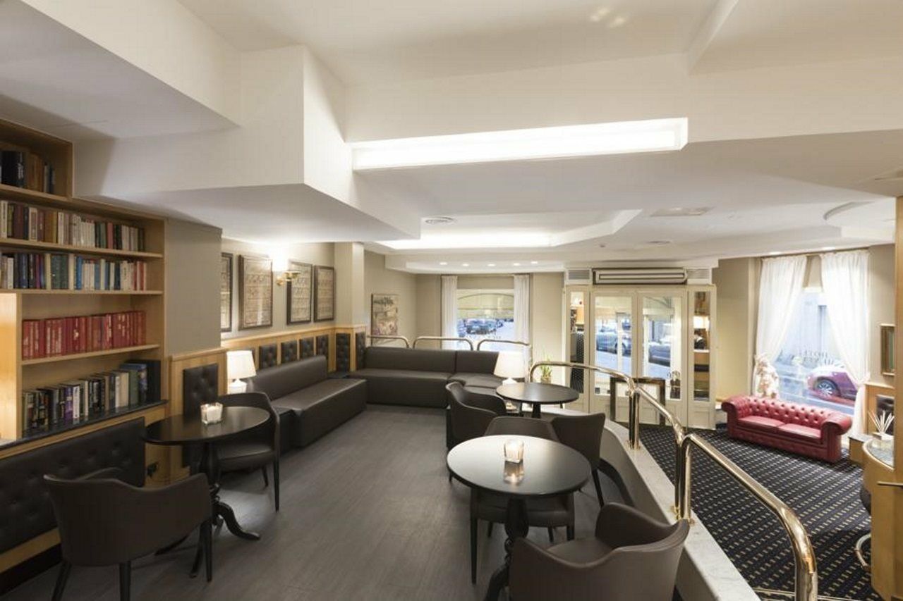 Hotel Mentana, By R Collection