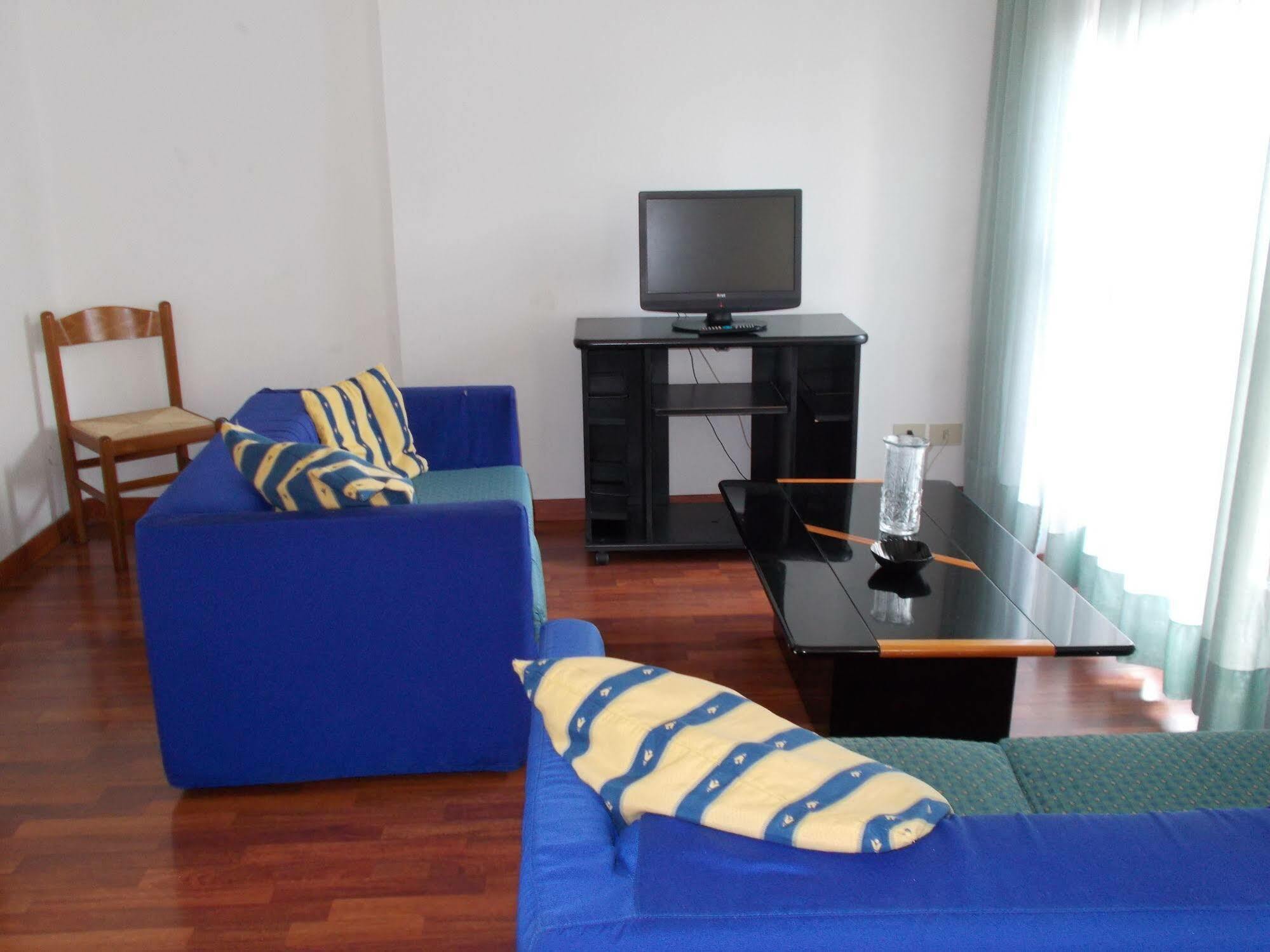 Pola 4* Milano