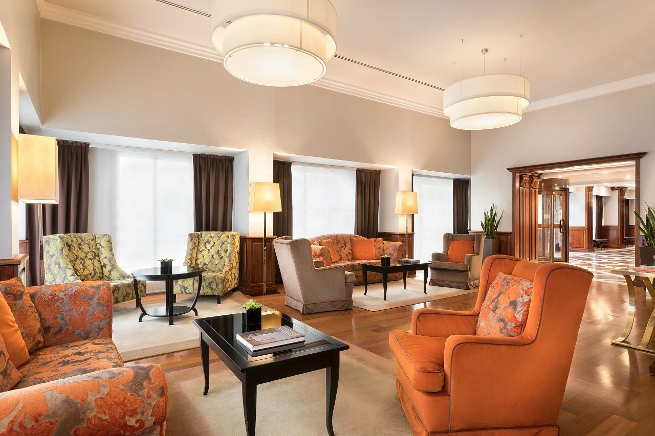 Hotell Sina De La