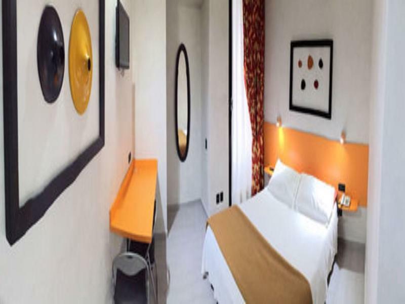 38 Hotel 3*