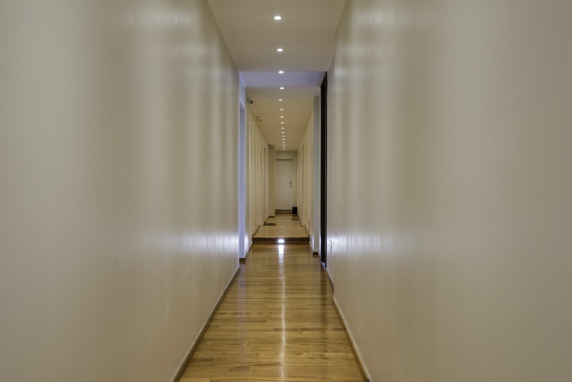 Rentclass - Fair Area - Piazza De Angeli Milano