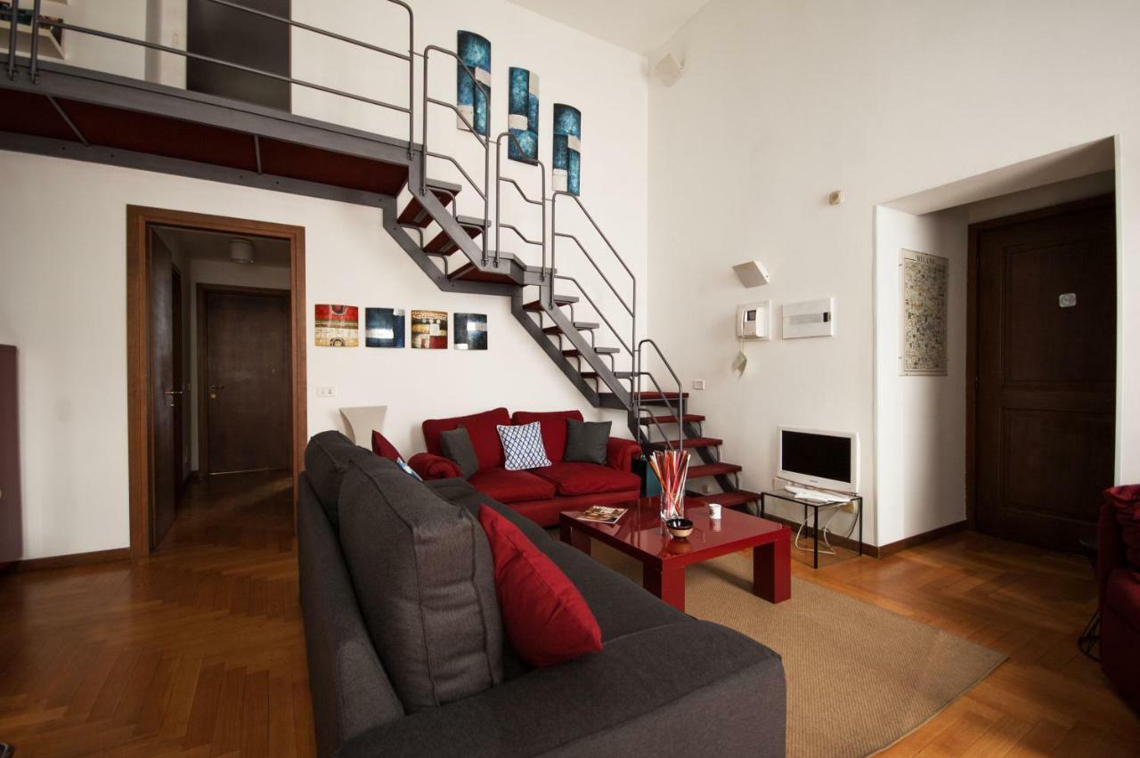 Apartment Fancy Blue Duomo Duplex Milan