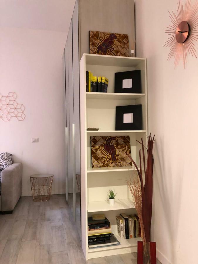 Joy House -central Near Metro Arco Della Pace Brera-entire Perfect For Work & Play, Nightlife With Ac & Fast Wifi Welcome To The Cool Joy House! Appartamento