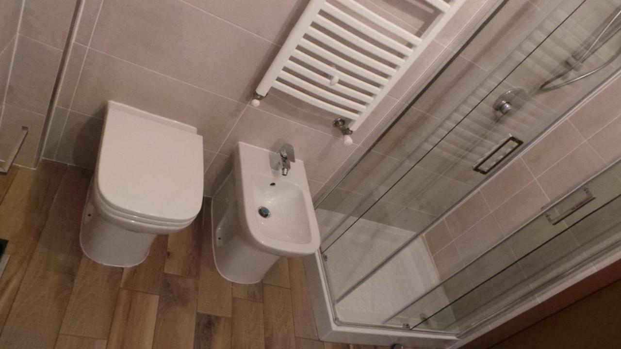 Via Privata Tirso 6 * Milano