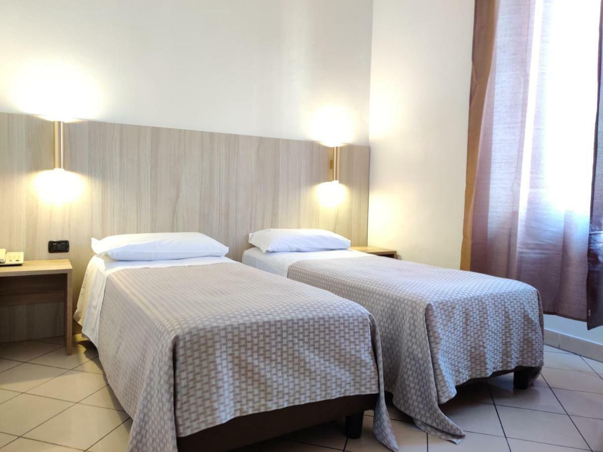 Hotel Mondial Milan