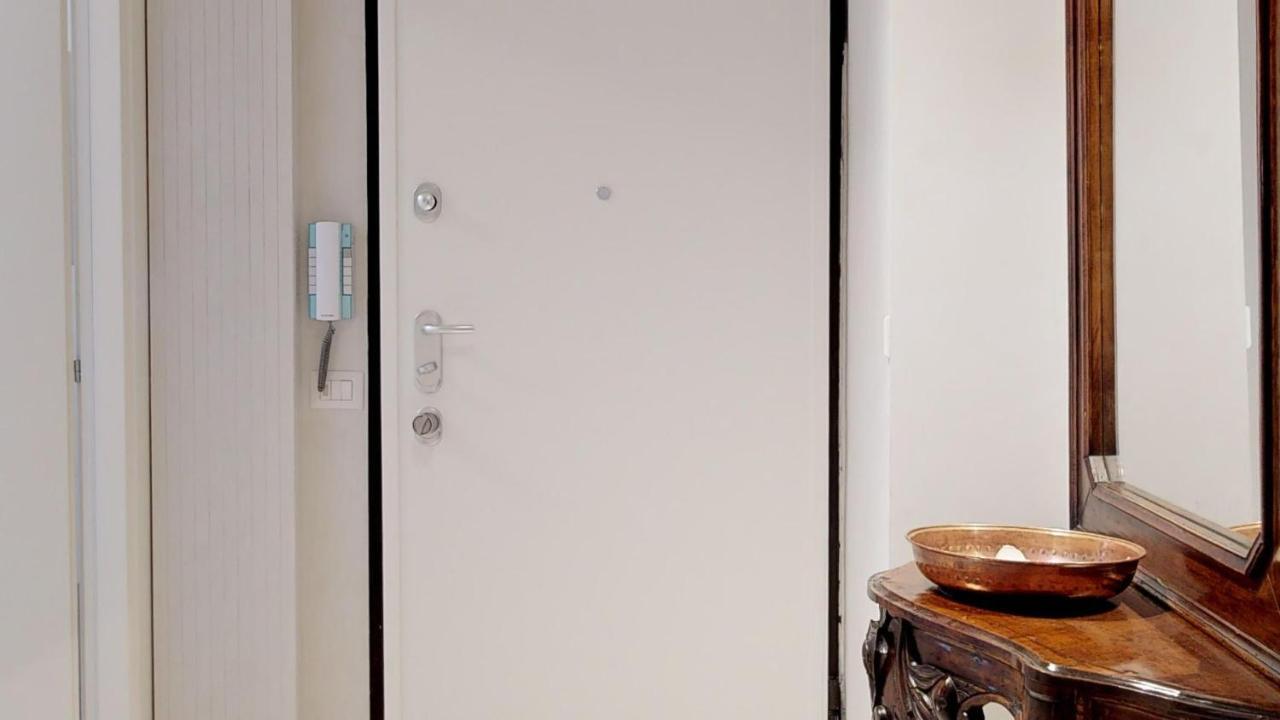 Apartment Altido Spacious Central Flat *